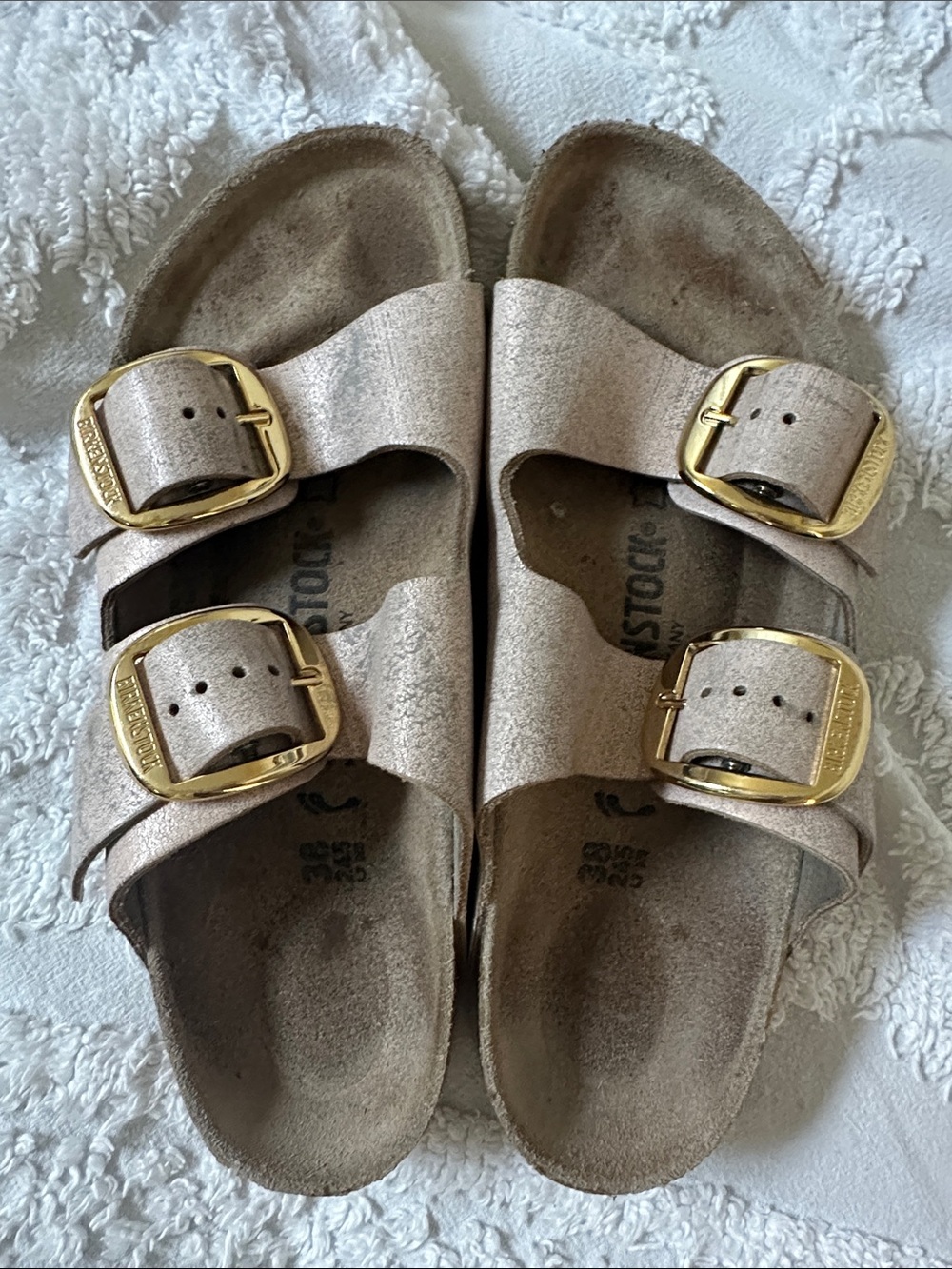Birkenstock 38 big buckle  metallic pink